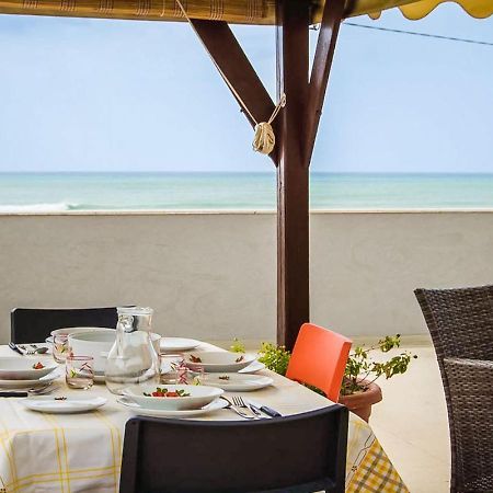 Arisa -Terrazza Privata 60 Mq Sulla Spiaggia Donnalucata  Exteriör bild