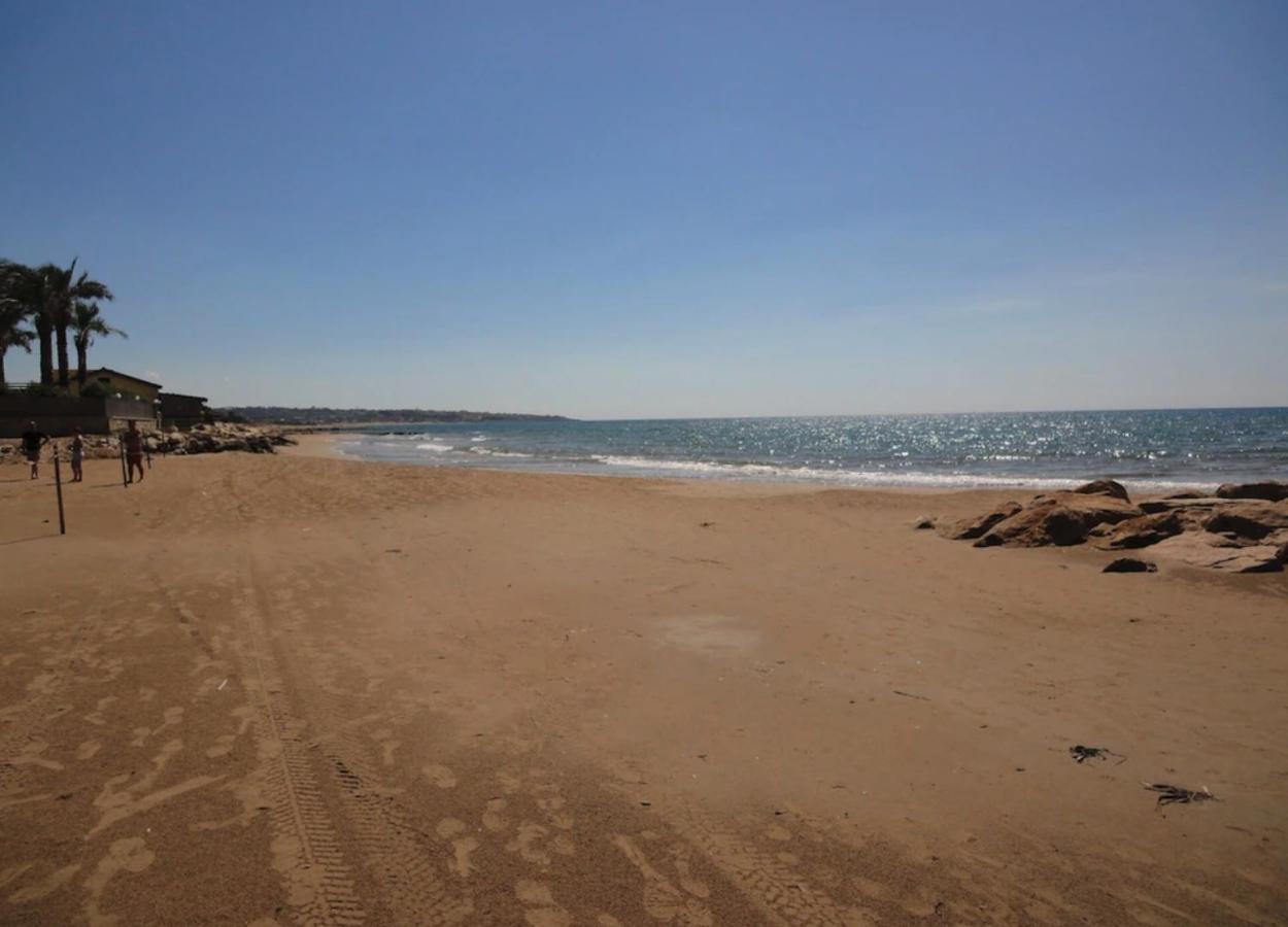 Arisa -Terrazza Privata 60 Mq Sulla Spiaggia Donnalucata  Exteriör bild
