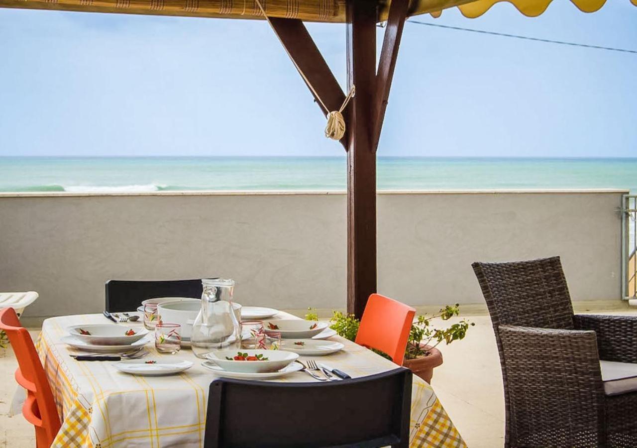 Arisa -Terrazza Privata 60 Mq Sulla Spiaggia Donnalucata  Exteriör bild